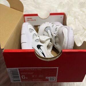 Nike Kids Free Run 2 White Shoes